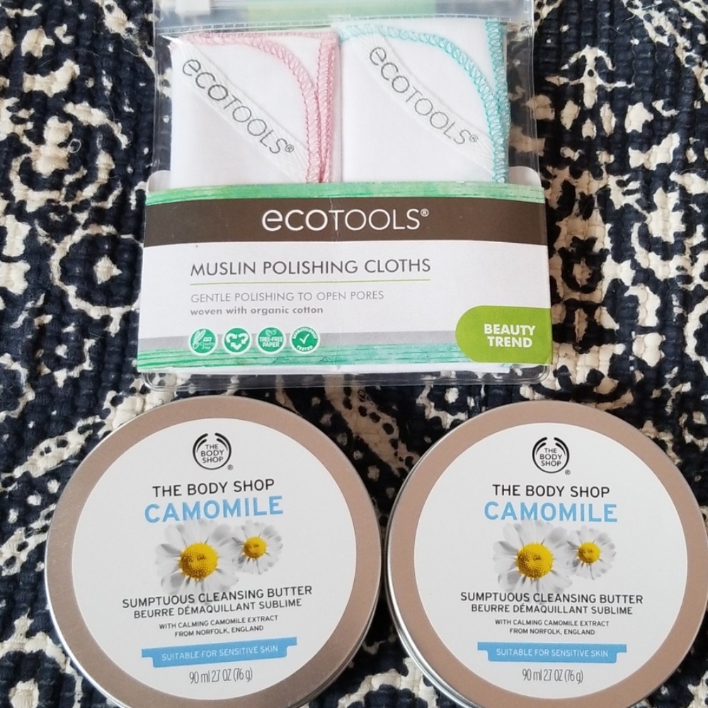 The Body Shop Camomile Sumptuous Cleaning Butter